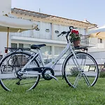 The Florence Hills & Wellness 4*