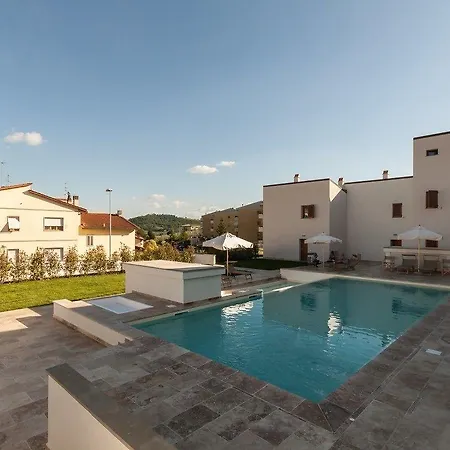 אתר נופש The Florence Hills & Wellness 4*