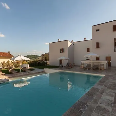 The Florence Hills & Wellness 4*