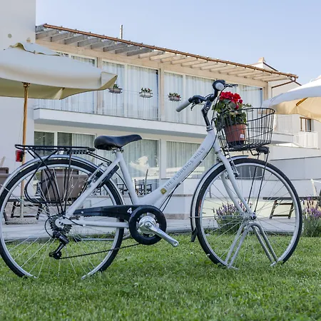 The Florence Hills & Wellness 4*